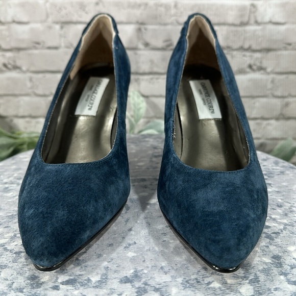 Carriage Court Navy Blue Suede Pointed Toe 3” Dress Heels Women’s 7.5B💙NWOT💙 - Picture 2 of 11